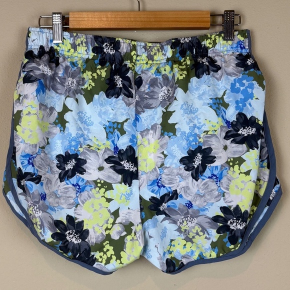 Calvin Klein Gray/Blue/Green Floral Running Shorts with Side Open Pockets/Lining - Picture 6 of 11